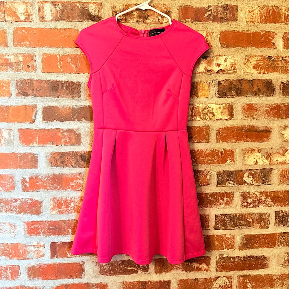 Romeo & Juliet Couture Pink Dress